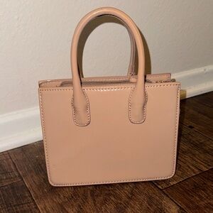 Elegant Tan Handbag